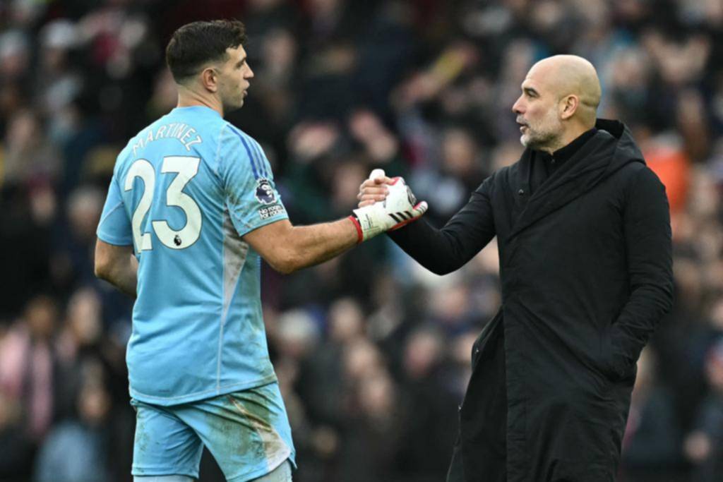 El “Dibu” brilló en el éxito ante Manchester City