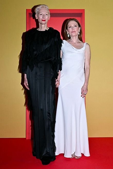 Tilda Swinton y Julianne Moore, en el estreno de Pedro Almodóvar
