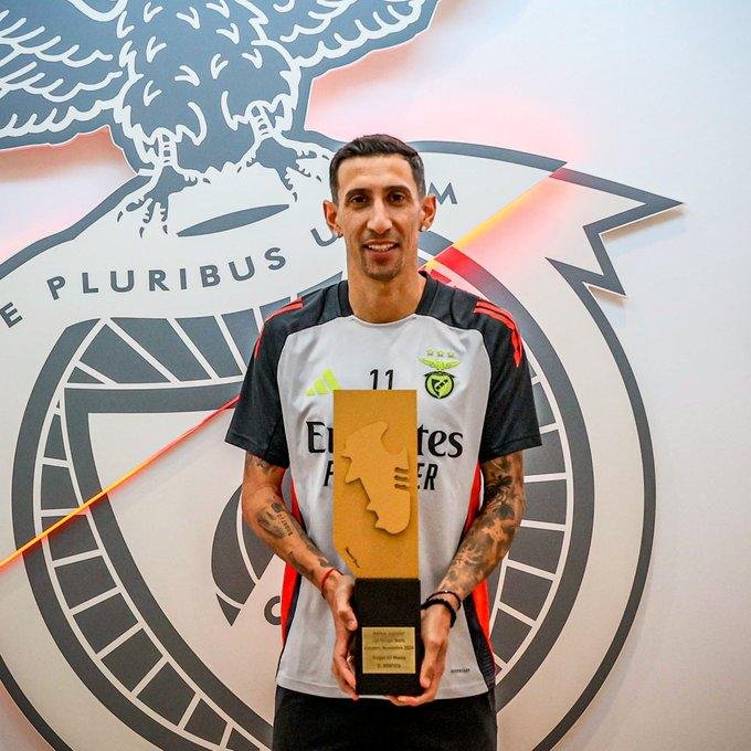 Premian a Di María por su presente en el Benfica