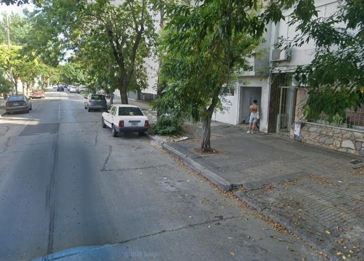 Sin auto y sin Navidad en La Plata: a mano armada, le robaron hasta la sidra