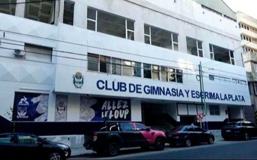 Más inhibiciones: FIFA volvió a la carga y a Gimnasia le creció la deuda