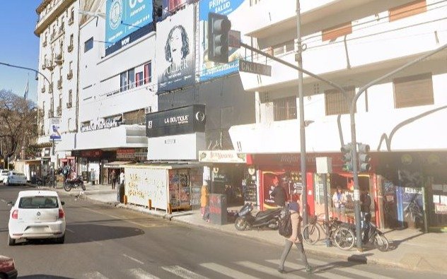Le robaron el auto a un senegalés en pleno centro de La Plata