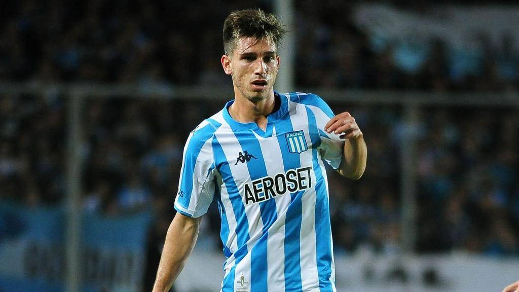 Estudiantes: Mura, un lateral que está en carpeta y podría pegar la vuelta
