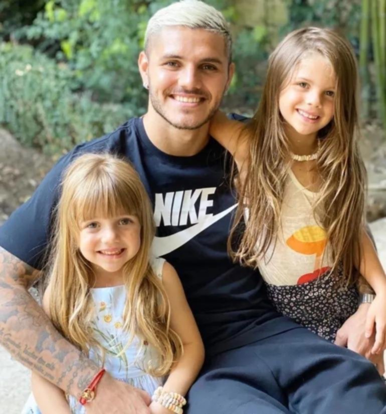 Icardi celebró Navidad con sus hijas, ¿en lo de la China?
