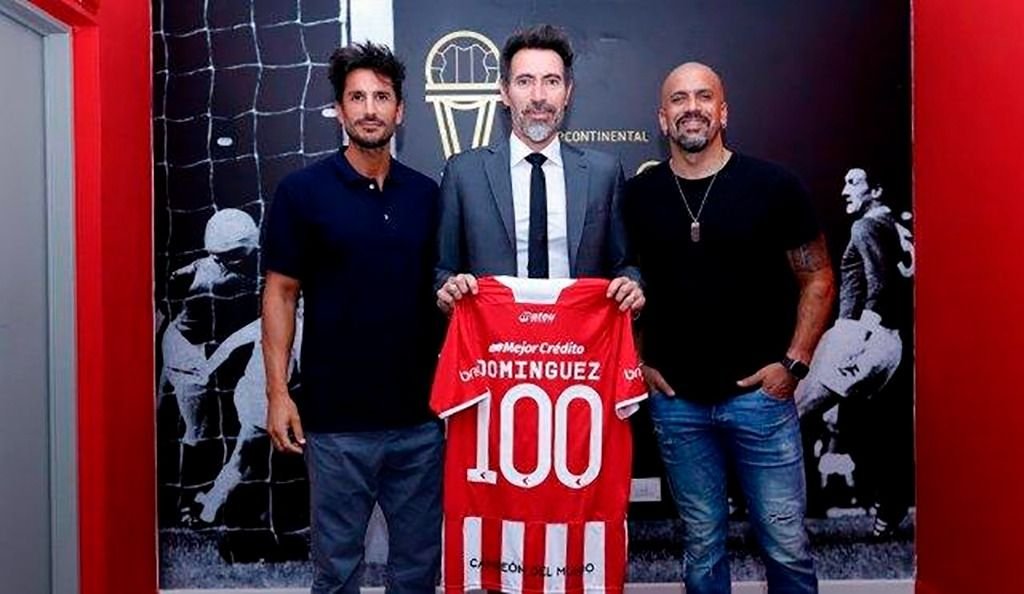 El súper mercado de Estudiantes: sacó a uno de Boca y va por uno que quiere River