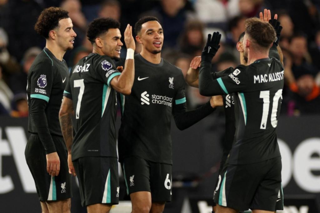 Liverpool cerró el año en lo más alto de la Premier