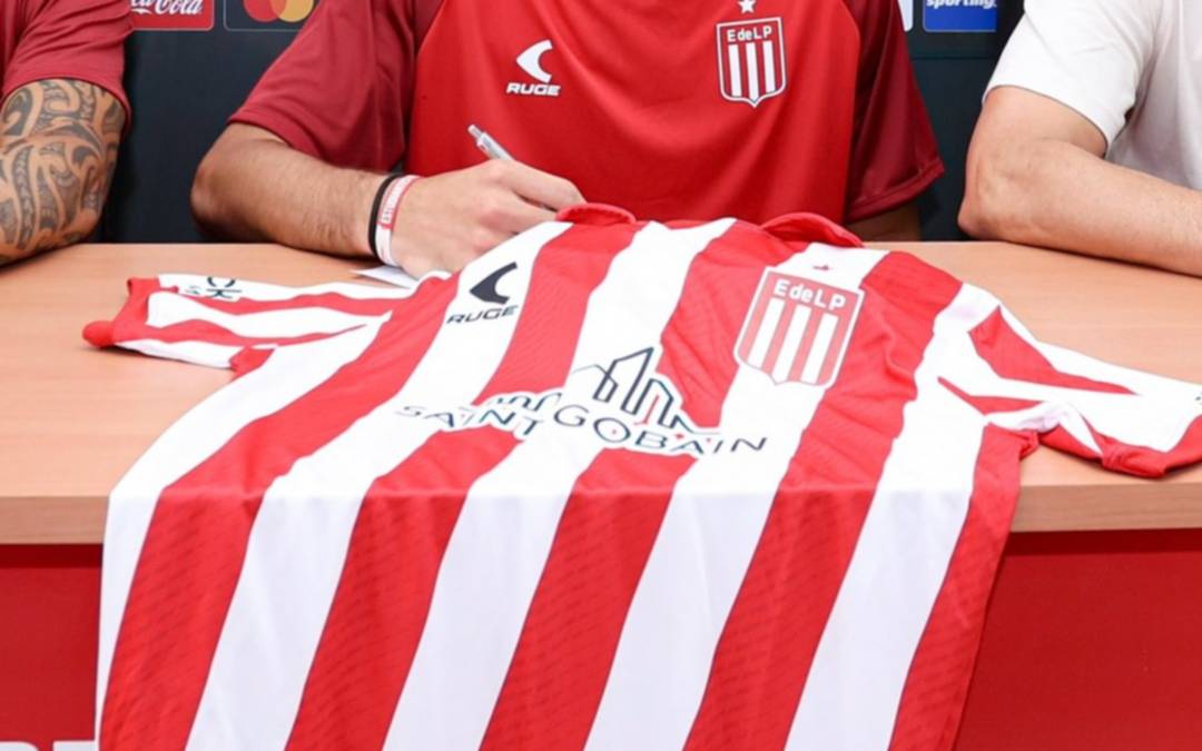 El semillero albirrojo crece: cuatro juveniles de Estudiantes firmaron su primer contrato