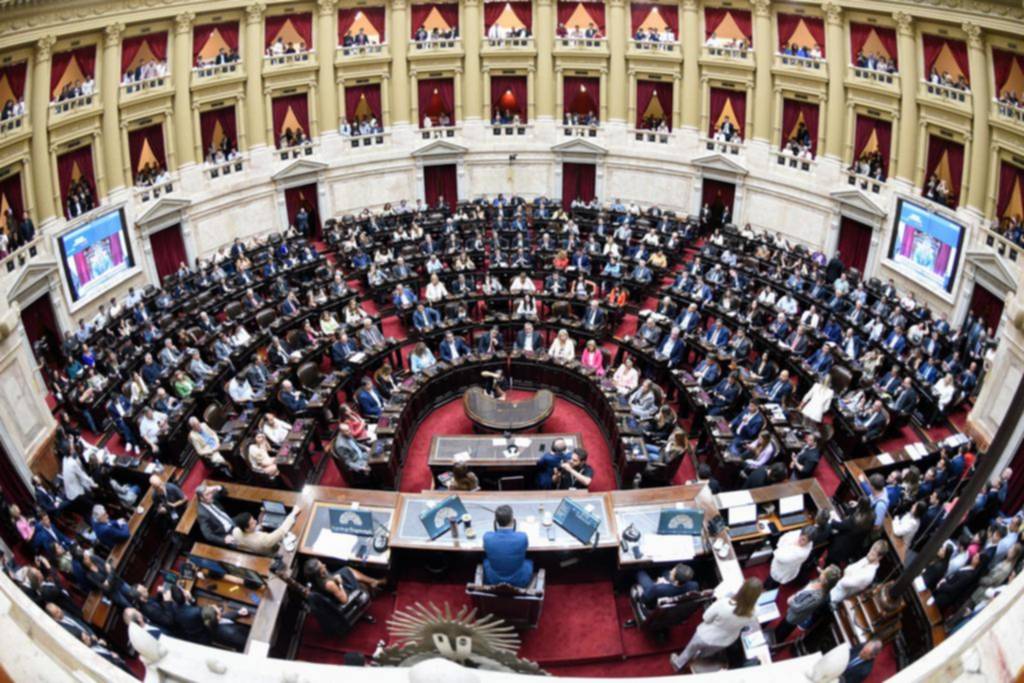 Por las fugas del PJ, La Libertad Avanza en Diputados