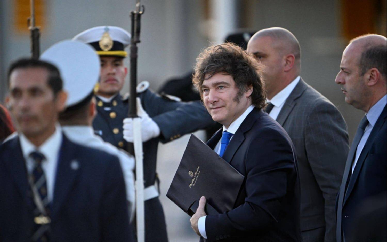 Milei irá al Congreso luego que los libertarios lograran la primera minoría en Diputados