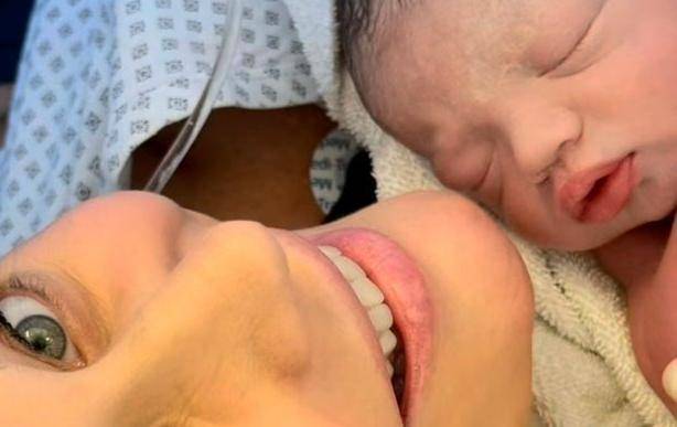 Se llama Isidro; nació el hijo de Rocío Marengo y Eduardo Fort: “Están bien los dos”