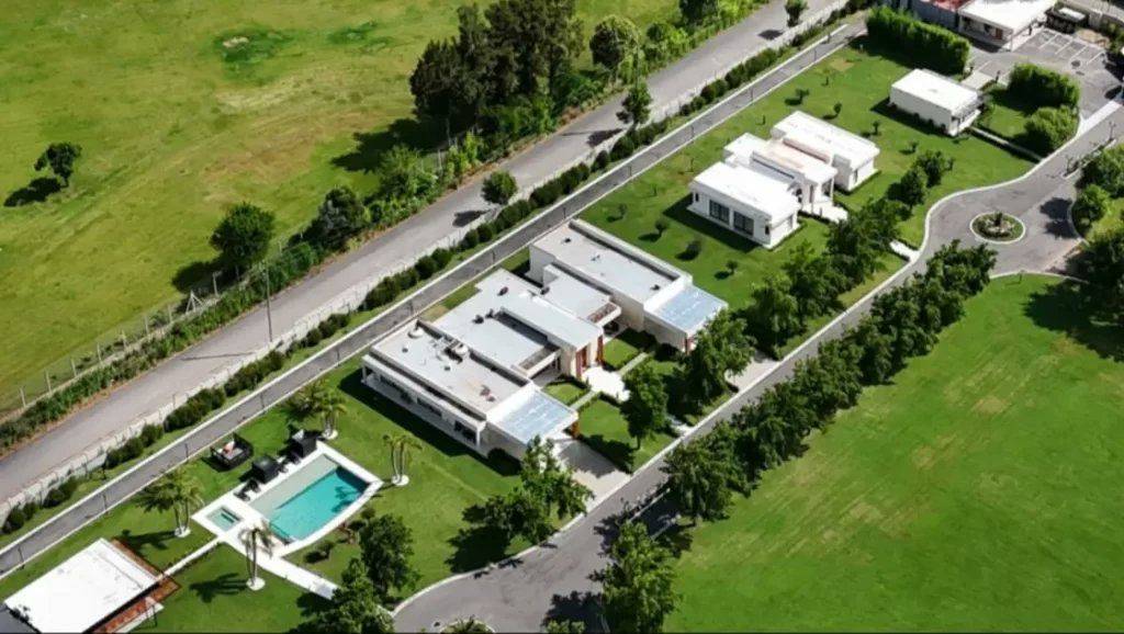 El fútbol que no se ve: la mansión que complica a Toviggino y sacude a la AFA