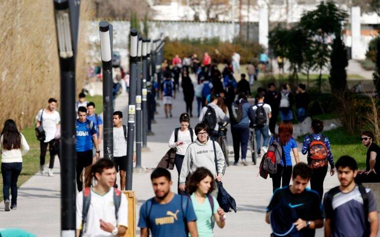 ¡Últimos días! Cuándo cierra la inscripción a las facultades de la UNLP