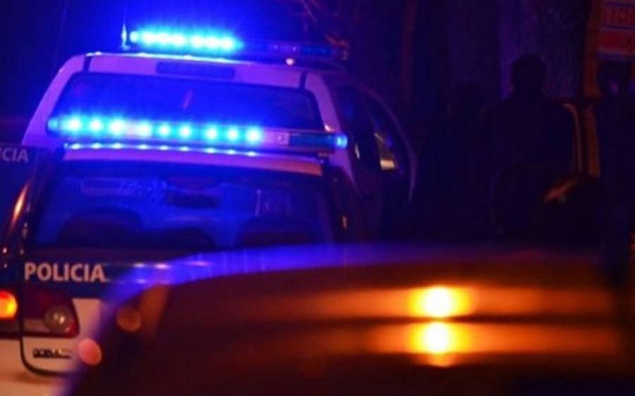 Asesinaron a tiros a un hombre dentro de su casa y hallaron drogas en San Francisco Solano