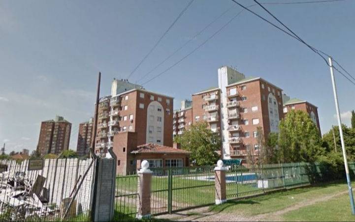 Buscan a hombre que apuñaló a su tío en el abdomen durante una pelea familiar en Quilmes