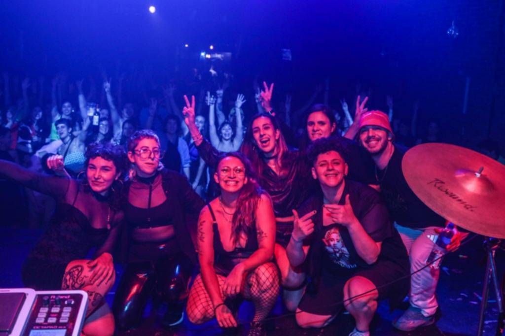 Cachitas Now!: un hola para decir adiós