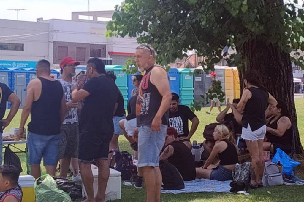 La “misa ricotera” volvió a la Ciudad y tomó la zona del Estadio: hoy, capítulo II