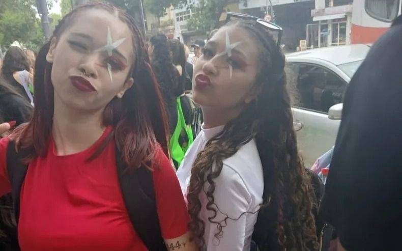 Dos hijas de un ex campeón con Estudiantes, entre las afectadas por el caos en un teatro: "En peligro", dijo  la mamá