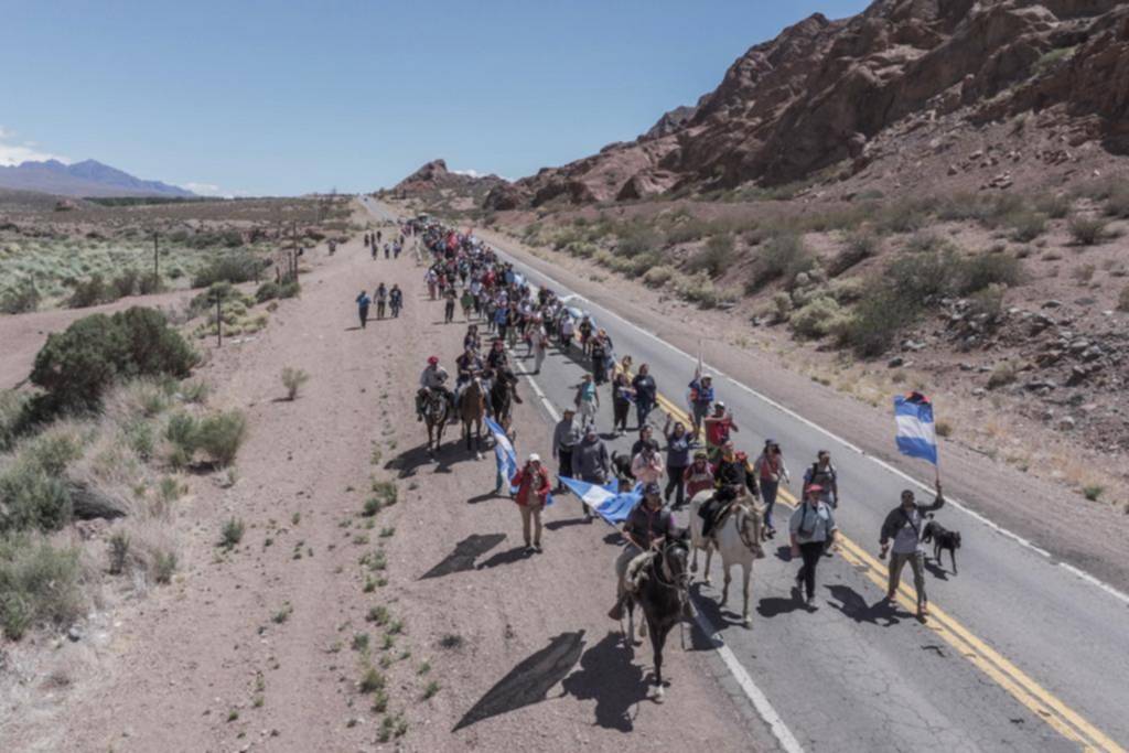 Caravana en Mendoza por un proyecto minero