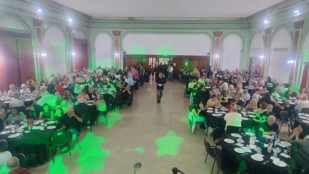 Bomberos de Ensenada realizaron una cena para recaudar fondos