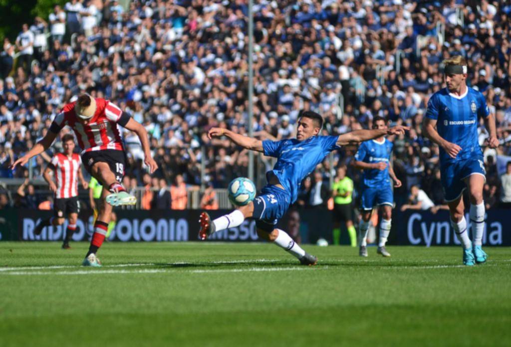Otro capítulo clásico: dos décadas de dominio albirrojo en el estadio del Bosque