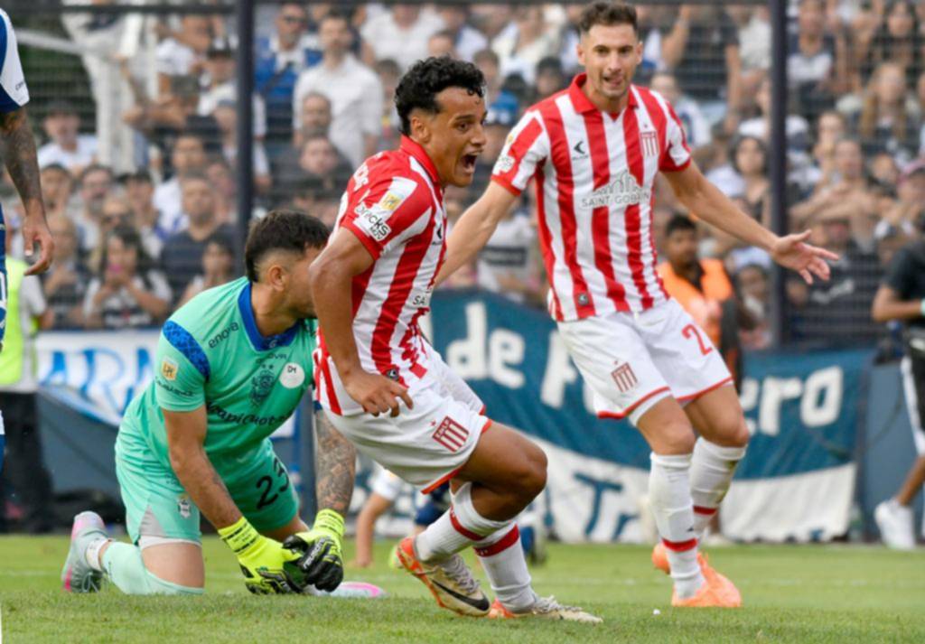 Un gol que nació de un mal cierre defensivo