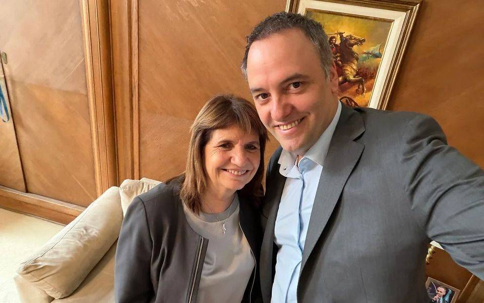 Sin Karina Milei, se reúne la mesa política del Gobierno para coordinar la agenda legislativa