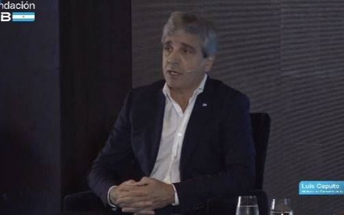 Caputo dijo que busca 1.000 millones de dólares a una tasa inferior al 9%