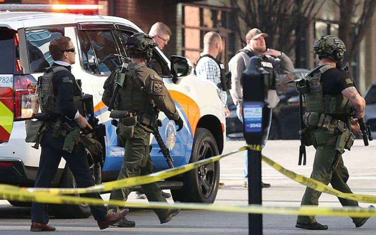 Tiroteo en Universidad Estatal de Kentucky dejó un muerto y un herido