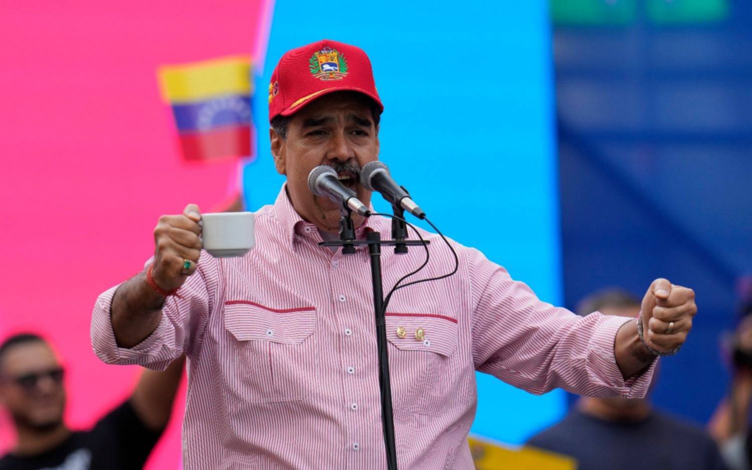 Cazas de EE UU ingresaron al espacio aéreo venezolano durante 40 minutos