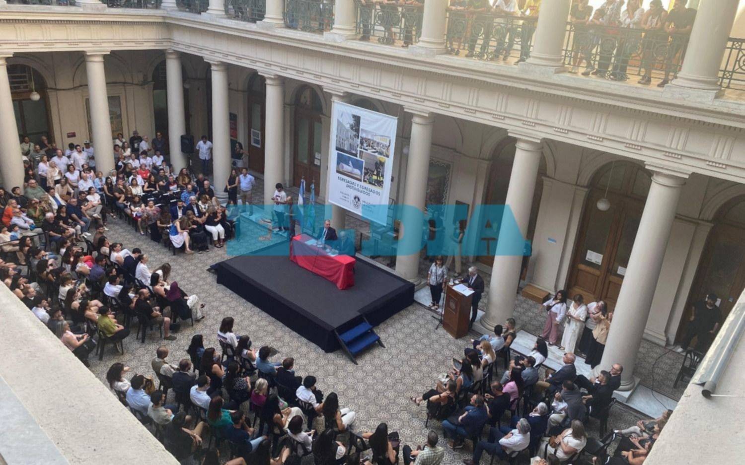 La UNLP distinguió a sus mejores egresados: uno por uno, los estudiantes con mejores promedio en cada carrera