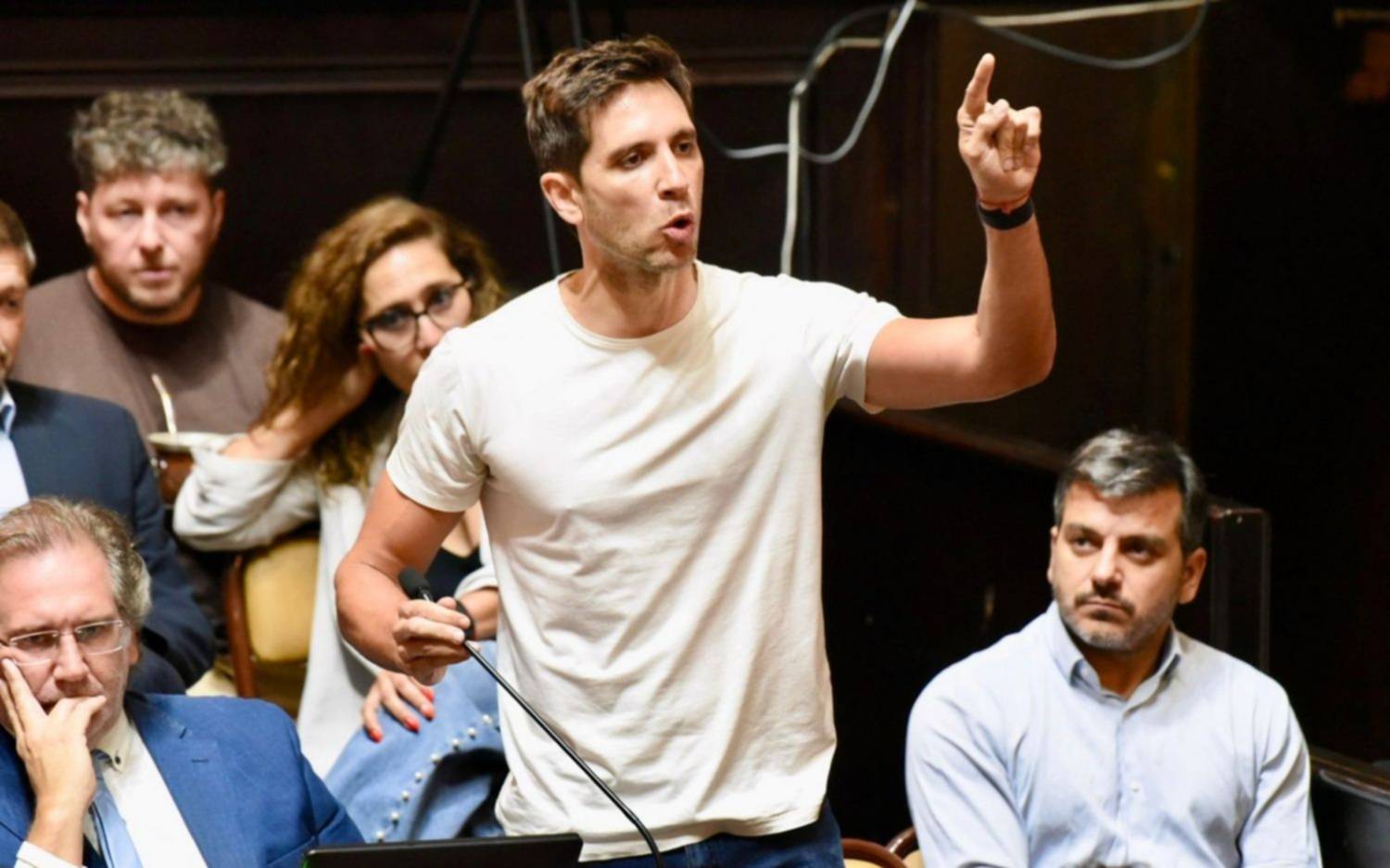 Passaglia presentará un proyecto de Ley para bajar de 14 a 6 los cargos políticos del directorio y destinar el ahorro a créditos hipotecarios