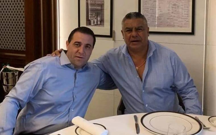 Escándalo en AFA: allanan casas de los presuntos testaferros por la mansión vinculada a “Chiqui” Tapia y Toviggino