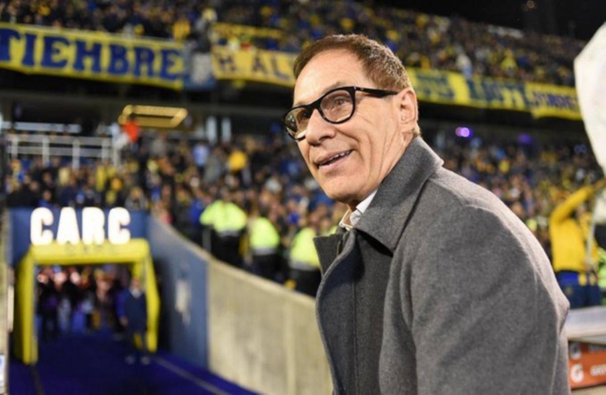 ¿Le dieron la espalda al campeón?: Ariel Holan ya no es más el DT de Rosario Central