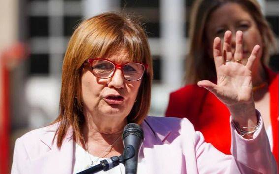 Bullrich, contra Cristina Kirchner: "Señora presidiaria, tenga la decencia de no opinar"