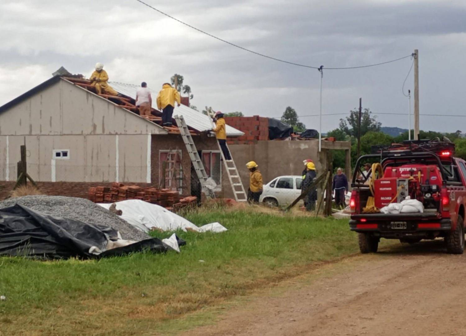 Daños materiales, calles inundadas y complicaciones: lo que dejó el temporal en el sur bonaerense