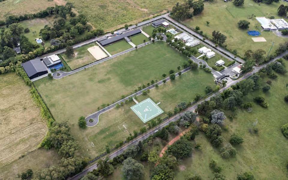 En medio de los allanamientos, apartaron al juez Rafecas de la causa que investiga a la mansión vinculada a Tapia