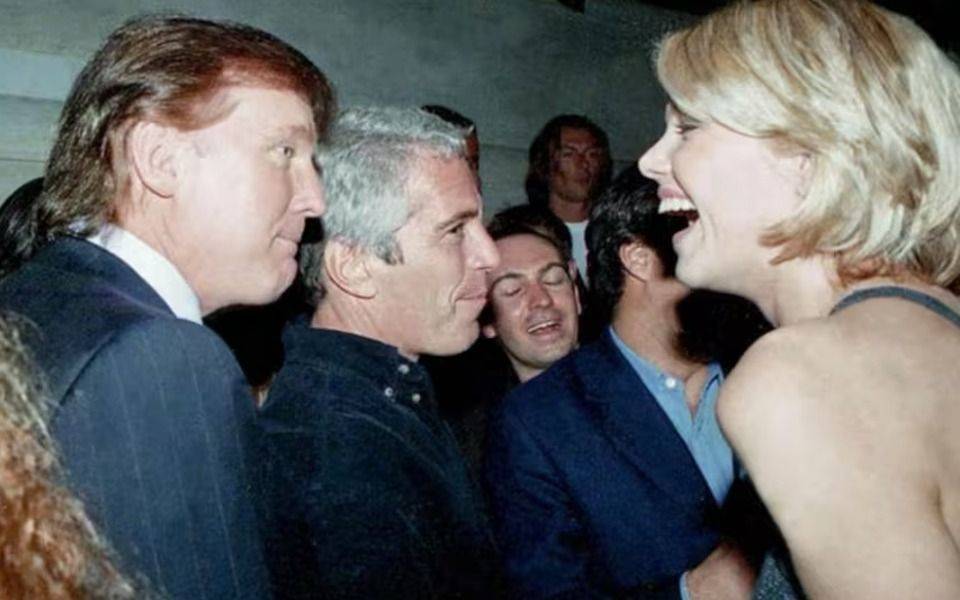 El álbum maldito de Epstein: fotos explosivas vuelven a unir a Trump, Clinton y los poderosos del mundo