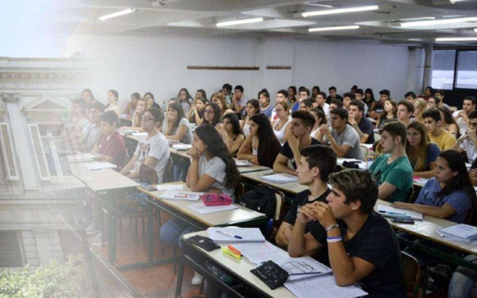 Informe | ¿Cuántos estudiantes del interior y extranjeros estudian en la UNLP?