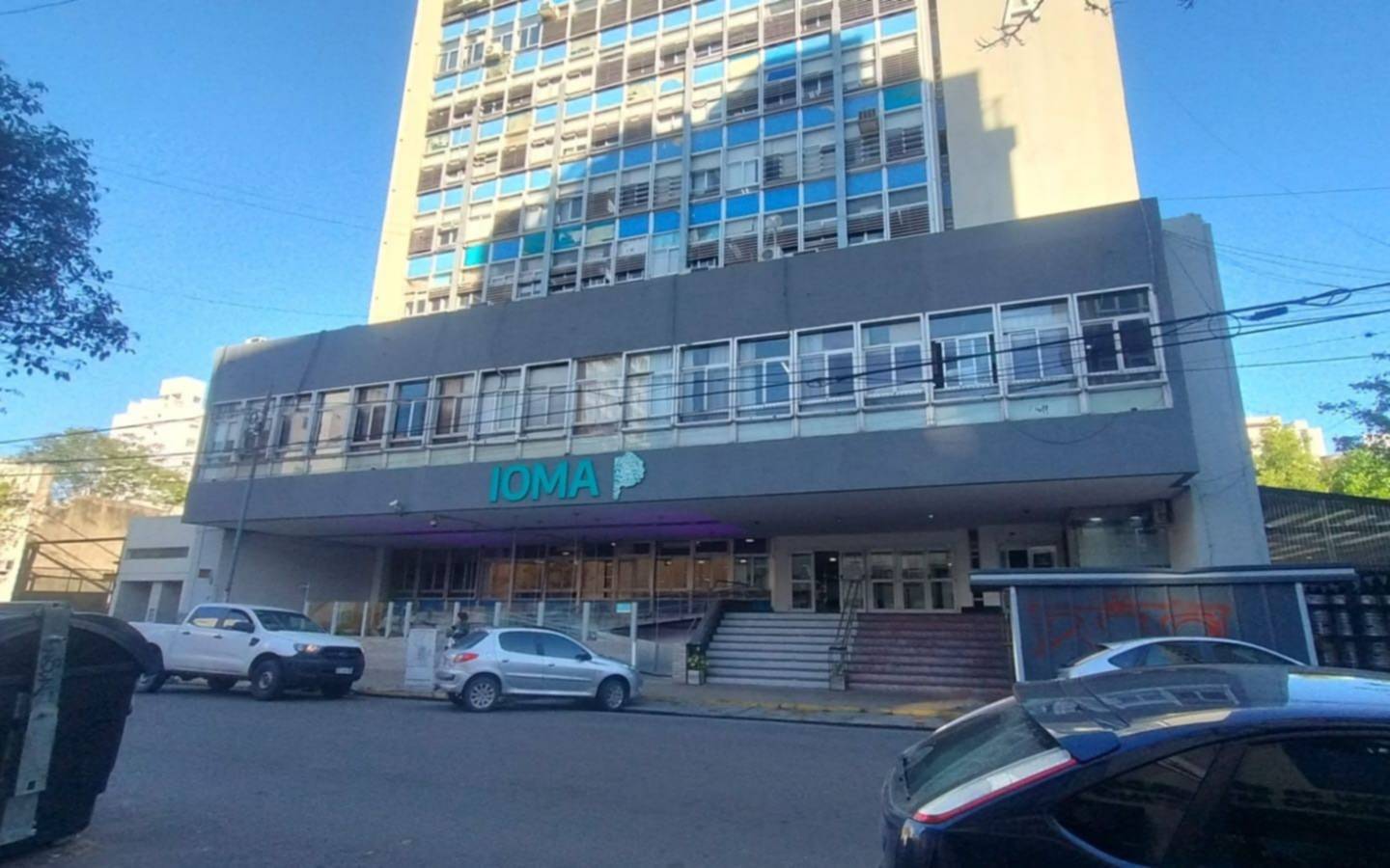 Dura respuesta de IOMA a médicos platenses y denuncia penal en la Justicia