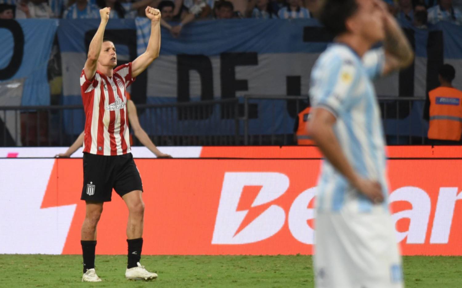 Guido Carrillo, tras volver a consagrarse con Estudiantes: "Estamos a la altura de los grandes equipos del fútbol argentino"
