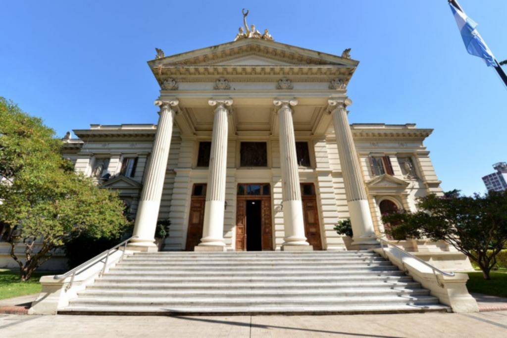 El sorprendente resultado de comparar el presupuesto de la Legislatura con el del Congreso Nacional