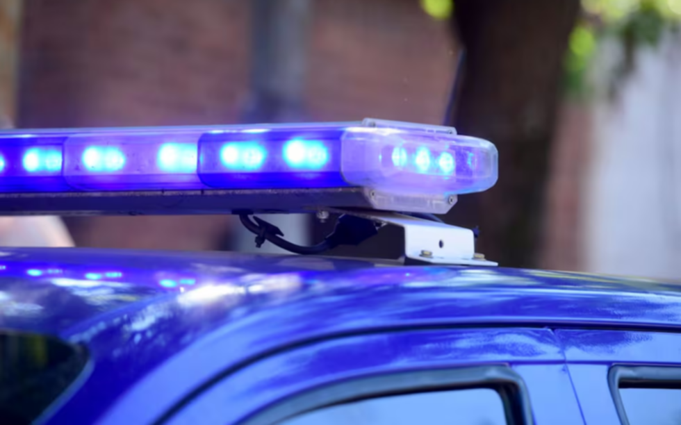 Detuvieron a un hombre en Berisso por amenazar con una cuchilla a su hermana