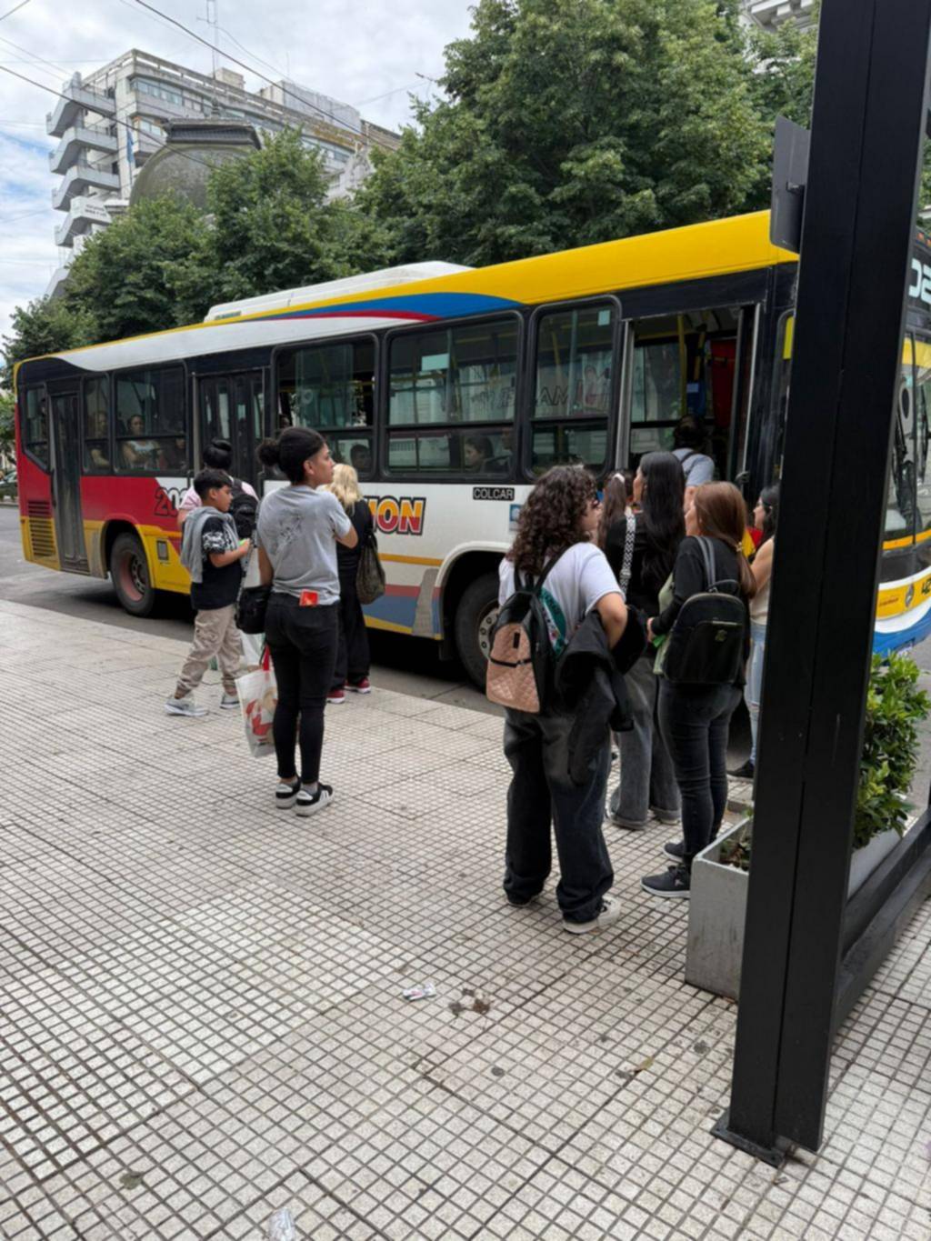 Viajar en micro: la odisea en modo verano