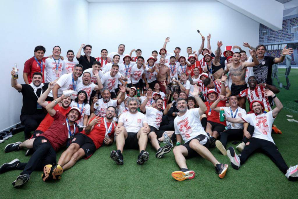 La fiesta Pincha: madrugada roja y blanca en Santiago del Estero