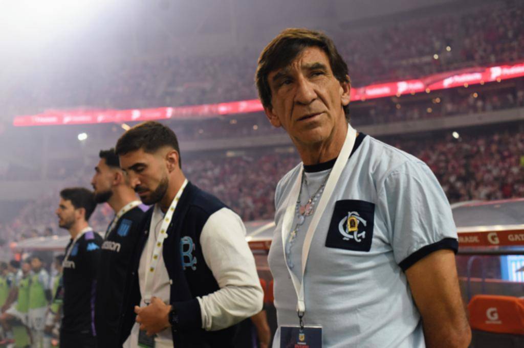 Costas felicitó a Estudiantes por su actitud en la final