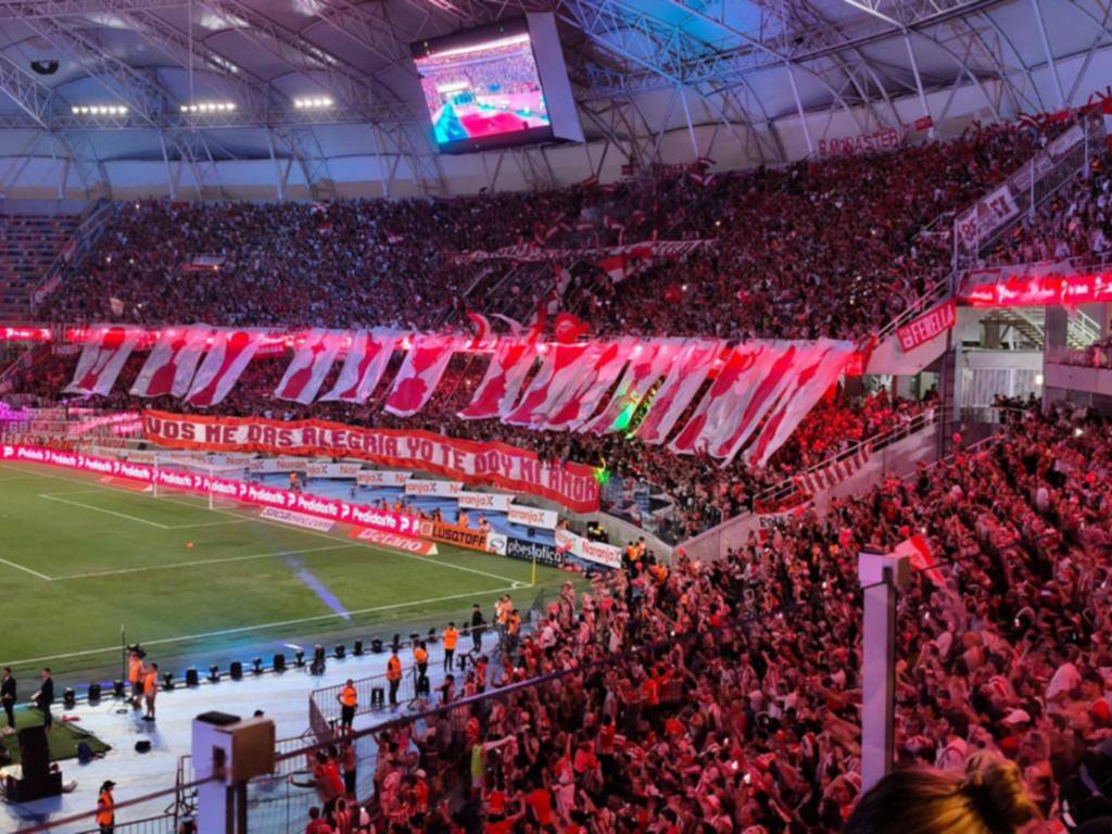 Para el Pincha es Santiago querido