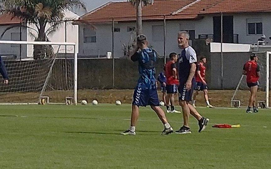 Quilmes inició sus vacaciones con urgencia por refuerzos y la dirigencia acelera gestiones