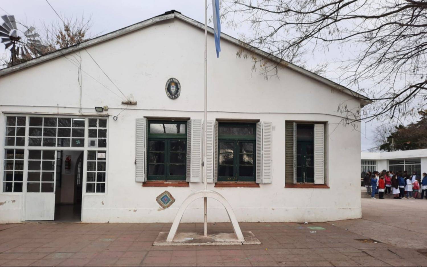 La comunidad educativa reclama la instalación de un aula móvil en Ignacio Correas para el inicio del ciclo lectivo 2026