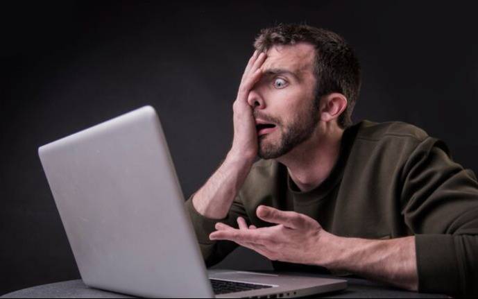 Internet, ¡un peligro!: más de 20 mil estafas diarias y 30 homicidios en lo que va de 2025