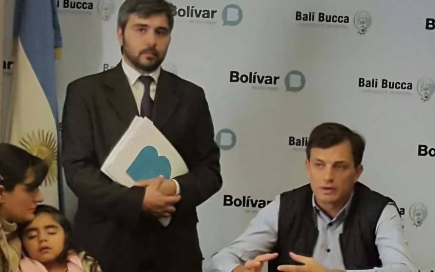 En Bolívar, Bucca define su gabinete tras reuniones reservadas y cambios clave internos